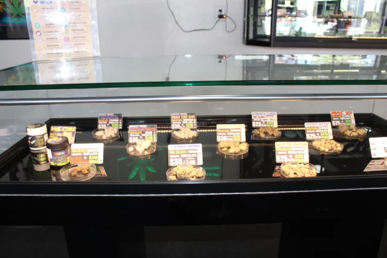 American Cannabis Dispensary OKC S WESTERN IMG 1118 768x512