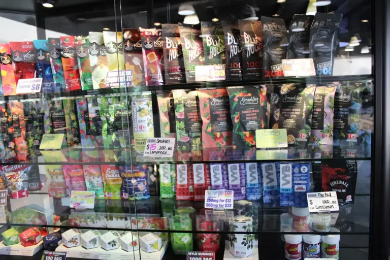 IMG 1130 American Cannabis Dispensary S Western OKC 768x512