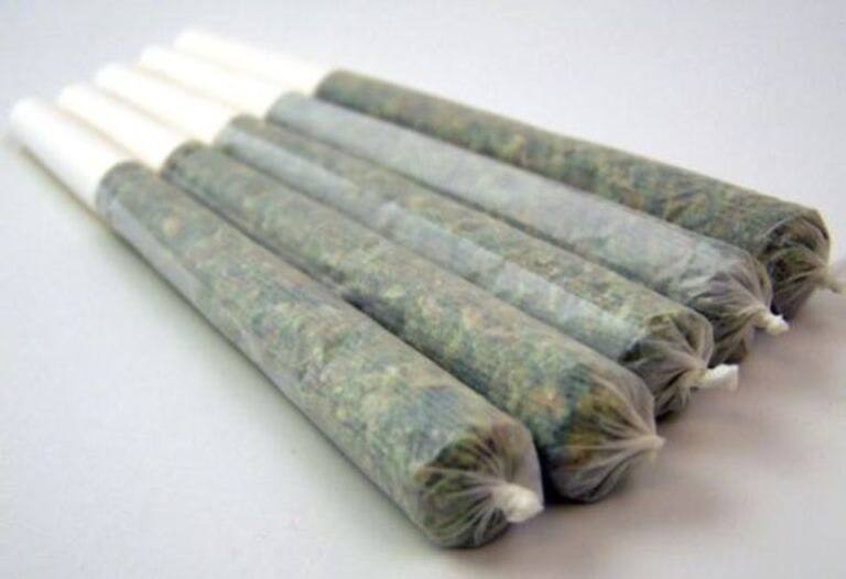 Premium Pre Rolled Joints 768x526